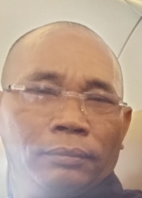 Leone из Pematangsiantar 50 лет