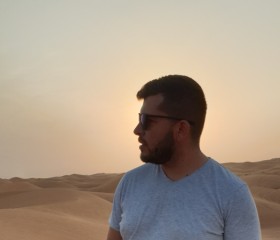 Claudiu Vezeanu, 34, Sibiu