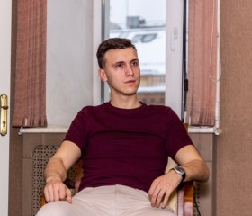 Виталий, 25 лет, Санкт-Петербург