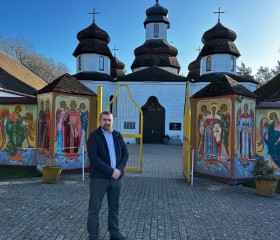 Volodia Bykatka, 45, Genappe