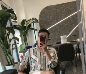 凯, 33, Lanzhou