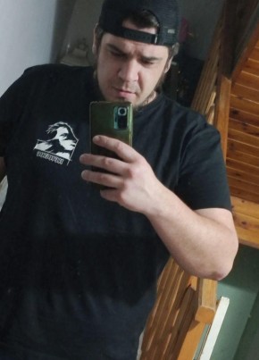 Patrik из Tausz 31 год