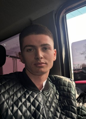 Иван, 20, Россия, Владикавказ
