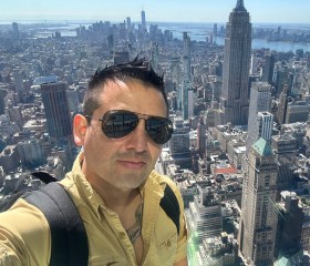 Jonathan, 37, Naples