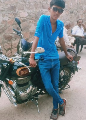 Harshit, 19, India, Jodhpur (State of Rājasthān)
