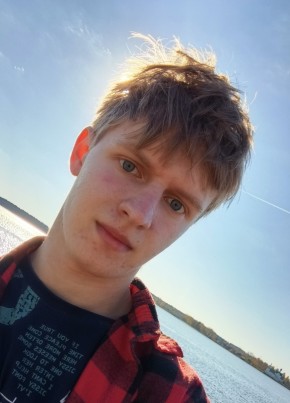 Алексей из Киров (Кировской обл.) 20 лет