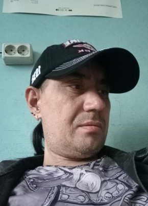 Рома из Учалы 40 лет