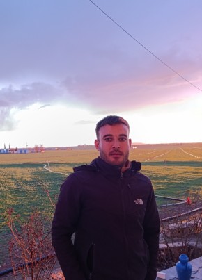 Ahmet из Antakya 24 года