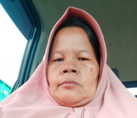 Siti Amanah, 46, Pekalongan