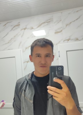 Айбек из Бишкека 23 года