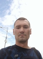 Dmitriy, 42, Russia, Petropavlovsk-Kamchatsky