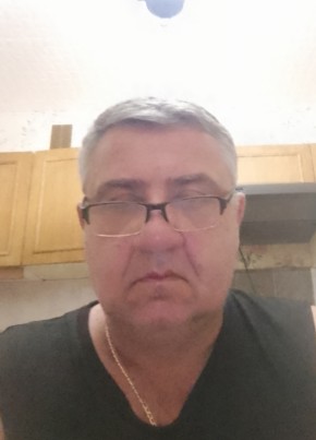 Юрий из Прохладныя 56 лет