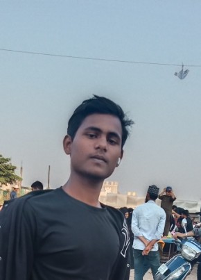 Yusuf, 22, India, Dhule