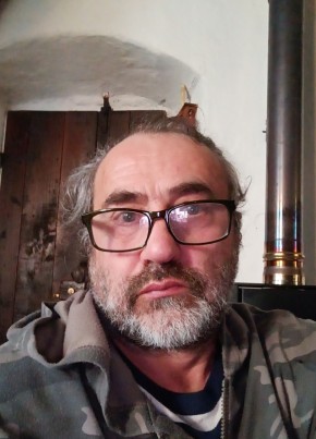 Luigi из Pietrasanta 52 года