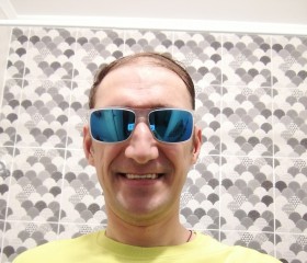 Artem, 45, Saint Petersburg