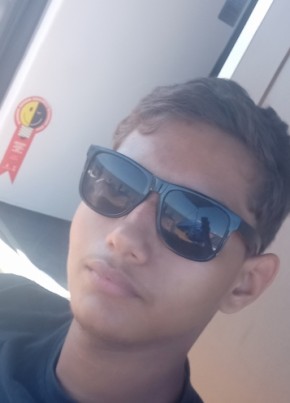 Matheus Medeiros из Uruaçu 19 лет