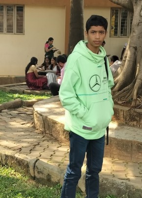 Vijay, 18, India, Bangalore