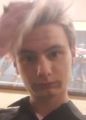 Даниил из Сургута 18 лет