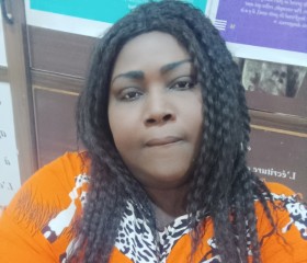 Stekie, 45, Ouagadougou