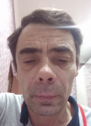Александр из Астрахани 50 лет