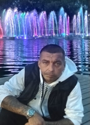 Александр из Великого Устюга 46 лет