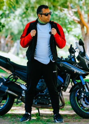 Mustafa Berat из Alanya 41 год