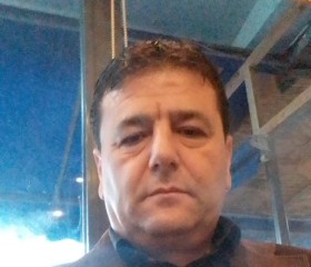 Drago, 24, Tirana