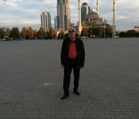 Rustam, 69, Groznyy