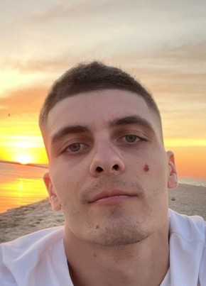 Евгений из Батайска 33 года