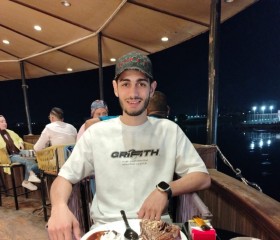 صلاح, 21, Talkha