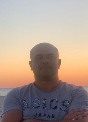 Артем из Фрязино 43 года