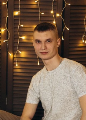 Илья, 23, Россия, Череповец