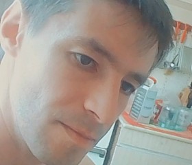 Vasiliy, 42, Moscow