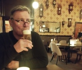 Mikhel, 44, Leiden