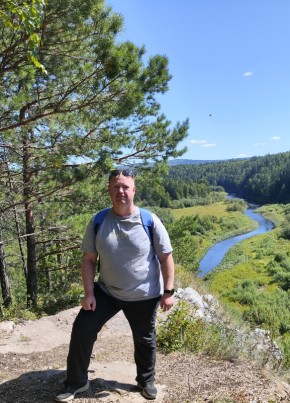 Илья из Ревды 42 года