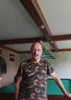 Виктор из Бежецка 68 лет