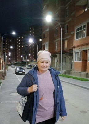 Людмила, 53, Россия, Саратов