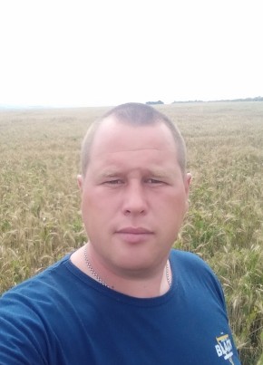 Иван, 35, Россия, Сергач