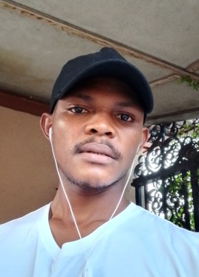 Solomon Selman, 33, Nigeria, Lagos