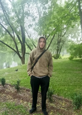 Xondamir из Питерки 18 лет