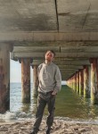 Sergey, 30, Saint Petersburg