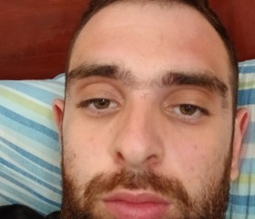 שי, 18, Tel Aviv