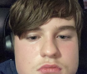 Liam, 22, Sydney