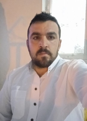 Yavuz, 36, Türkiye Cumhuriyeti, Ankara