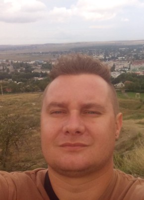 Олег, 38, Россия, Керчь