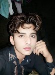 Nadir Khan, 22 года, مُلتان‎
