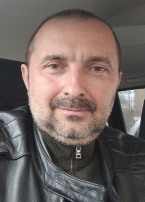Иван из Полевскоя 49 лет