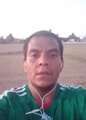 Martín, 30, Estados Unidos Mexicanos, Tepic