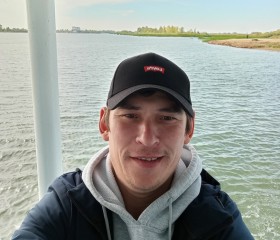 Artur, 33 года, Ульяновск