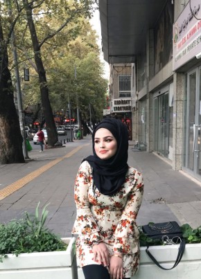melek, 26, Türkiye Cumhuriyeti, Ankara